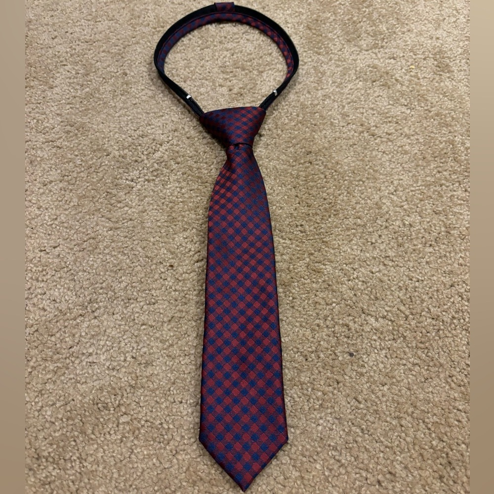 Boys Cat & Jack adjustable tie